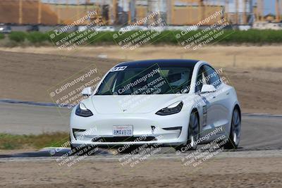 media/Apr-10-2022-Speed Ventures (Sun) [[fb4af86624]]/Teslacorsa B/Grapevine (Session 3)/
